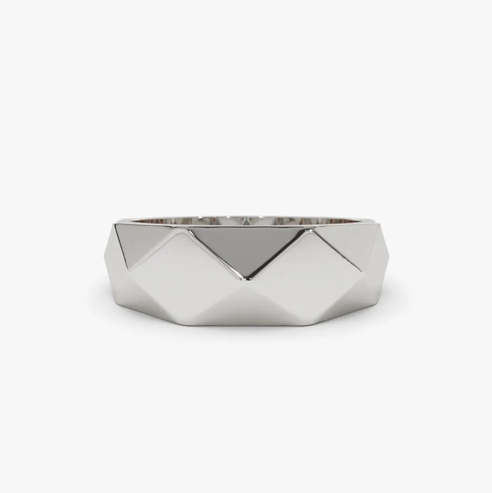 14k Pattern Bold Statement Ring
