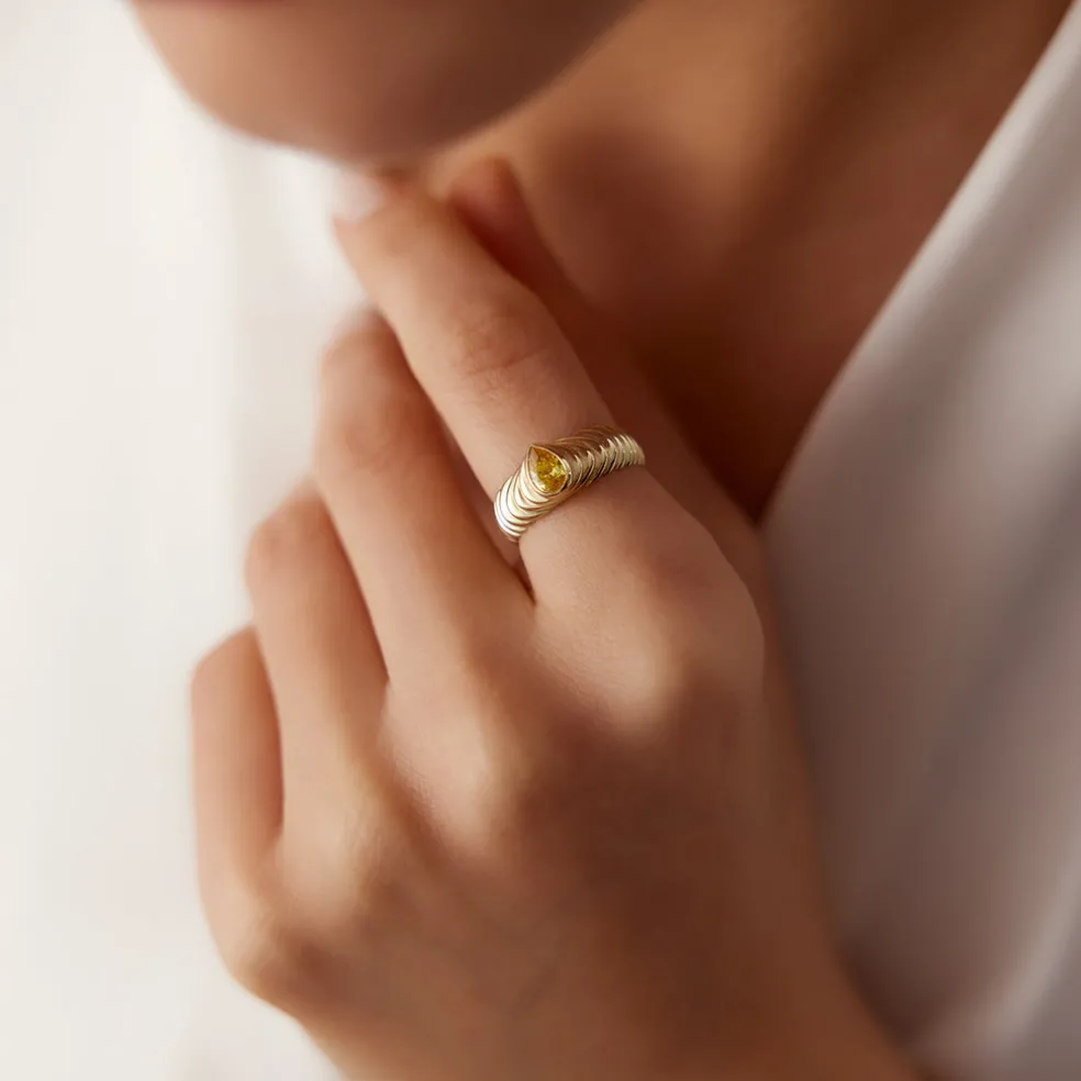 14k Pear Shape Citrine Beveled Ring