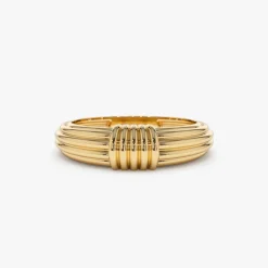 14k Ribbed Dome Graduating Gold Ring