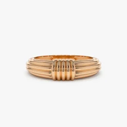 14k Ribbed Dome Graduating Gold Ring