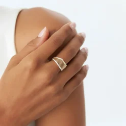 14k Ribbed Unique Design Diamond Signet Ring