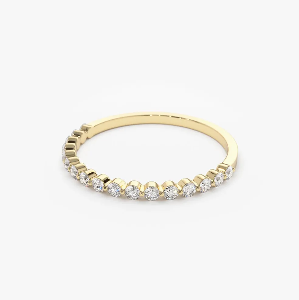 14K Round Diamond Shared Prong Wedding Ring