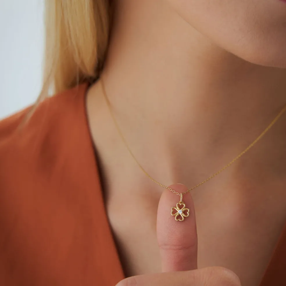 14k Single Diamond Clover Necklace