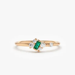 14k Slanted Baguette Emerald Ring