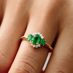 14k Three Stone Emerald Cluster Ring