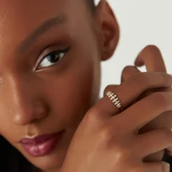 14k Unique Design Glamorous Diamond Ring