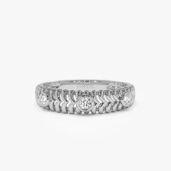 14k Unique Ribbed Three Stone Diamond Ring