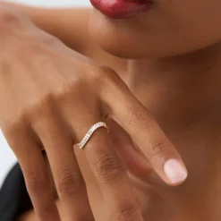 14k Unique Wave Design Baguette Diamond Ring