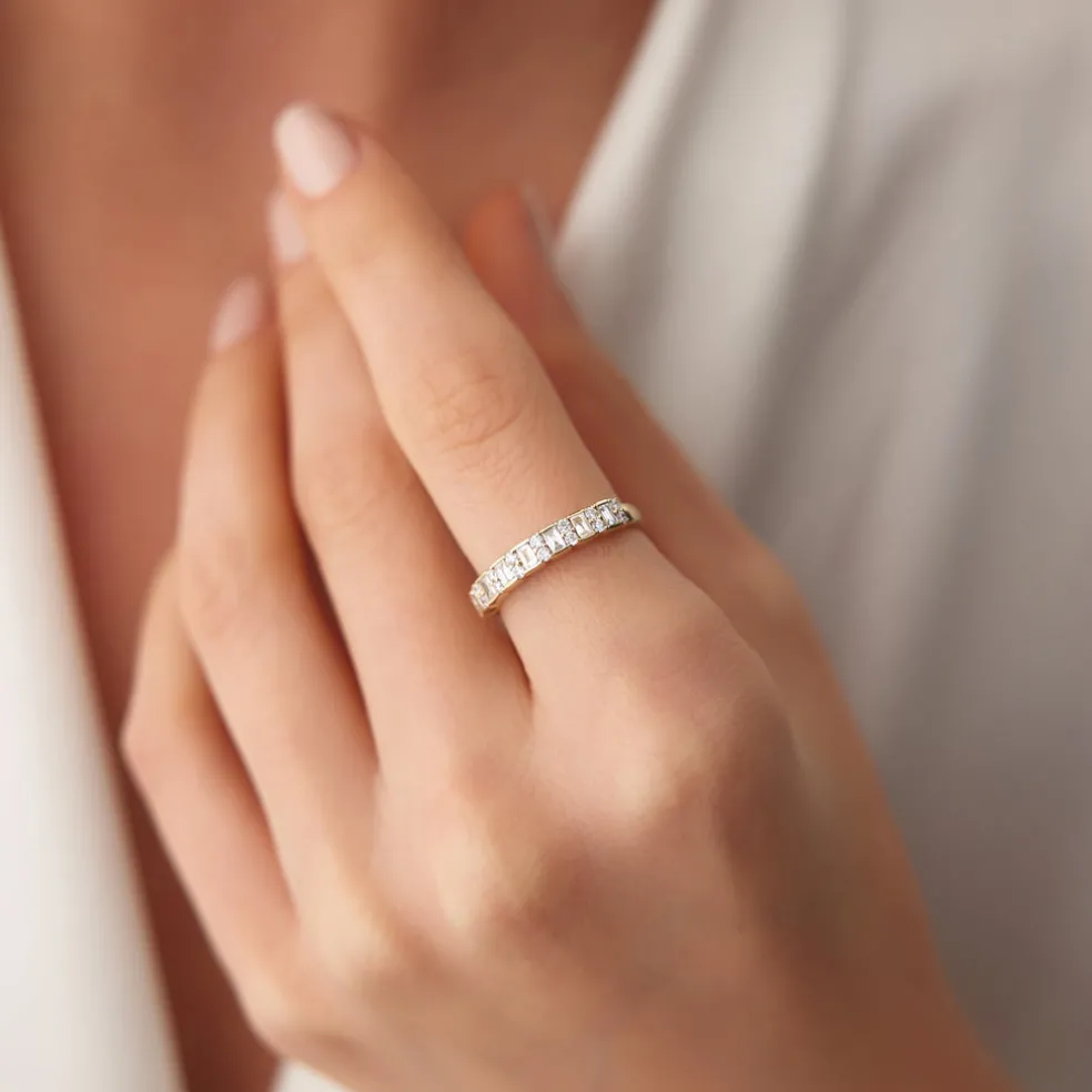 14k Vertical Baguette and Round Diamond Wedding Band