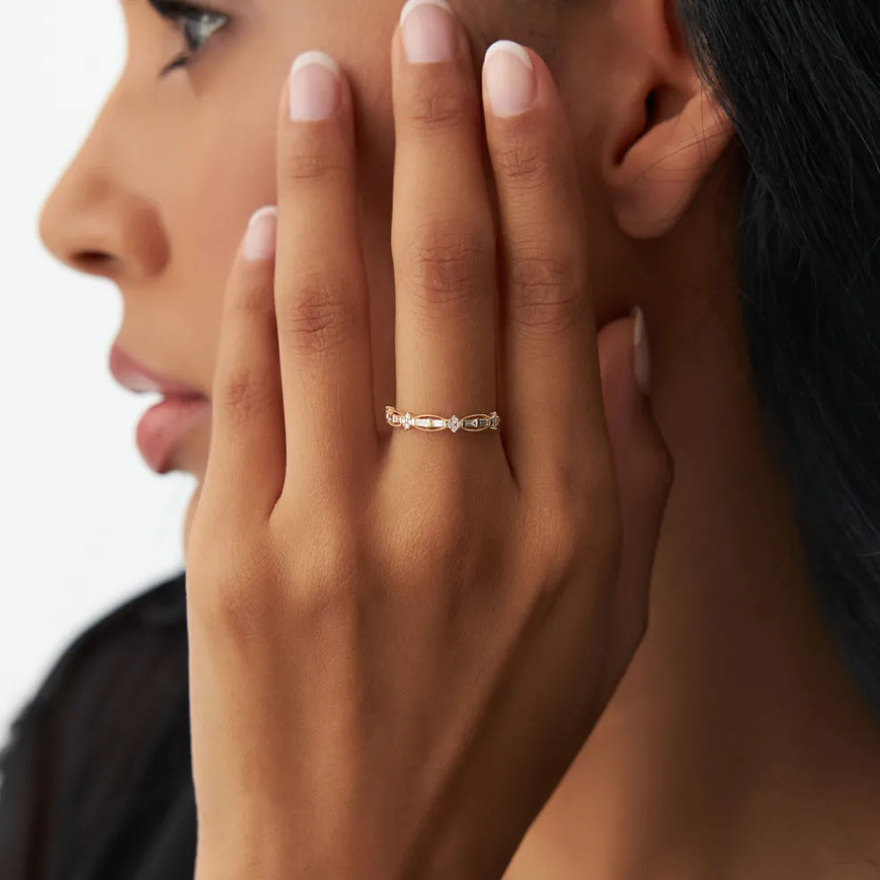 14k Vintage Inspired Baguette Diamond Wedding RIng