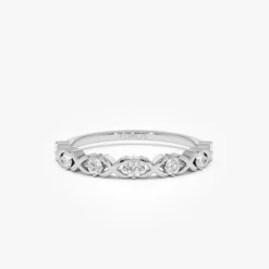 14k X O Design Diamond Wedding RIng