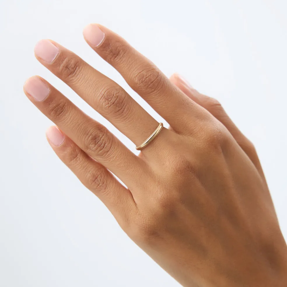 14kt Milgraine Edge Wedding Band