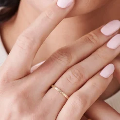 1.5MM Ribbed Ring in 14k Gold